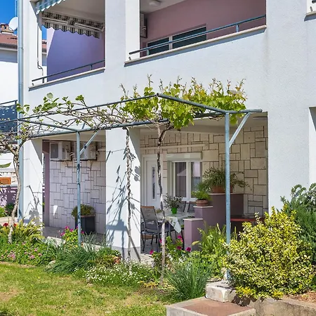 בית הארחה Perka Near