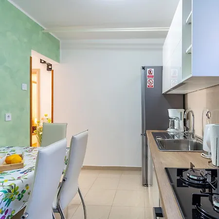 בית הארחה Perka Near 3*