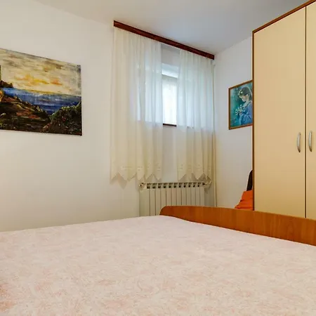 Guest house Perka Near 3*